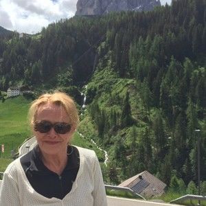 Meet your Posher, Lesley